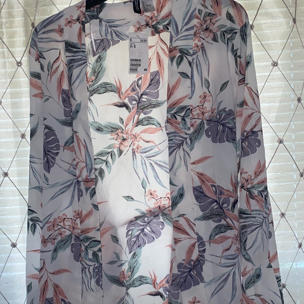 Cute light duster with flower prints from h&m..